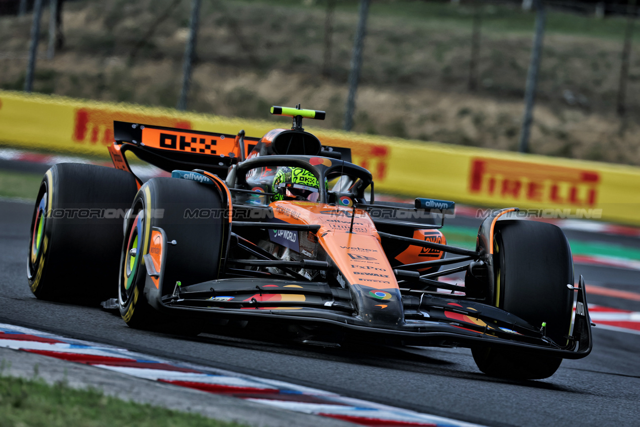 GP UNGHERIA, Lando Norris (GBR) McLaren MCL39.

01.08.2025. Formula 1 World Championship, Rd 14, Hungarian Grand Prix, Budapest, Hungary, Practice Day.

- www.xpbimages.com, EMail: requests@xpbimages.com © Copyright: Moy / XPB Images