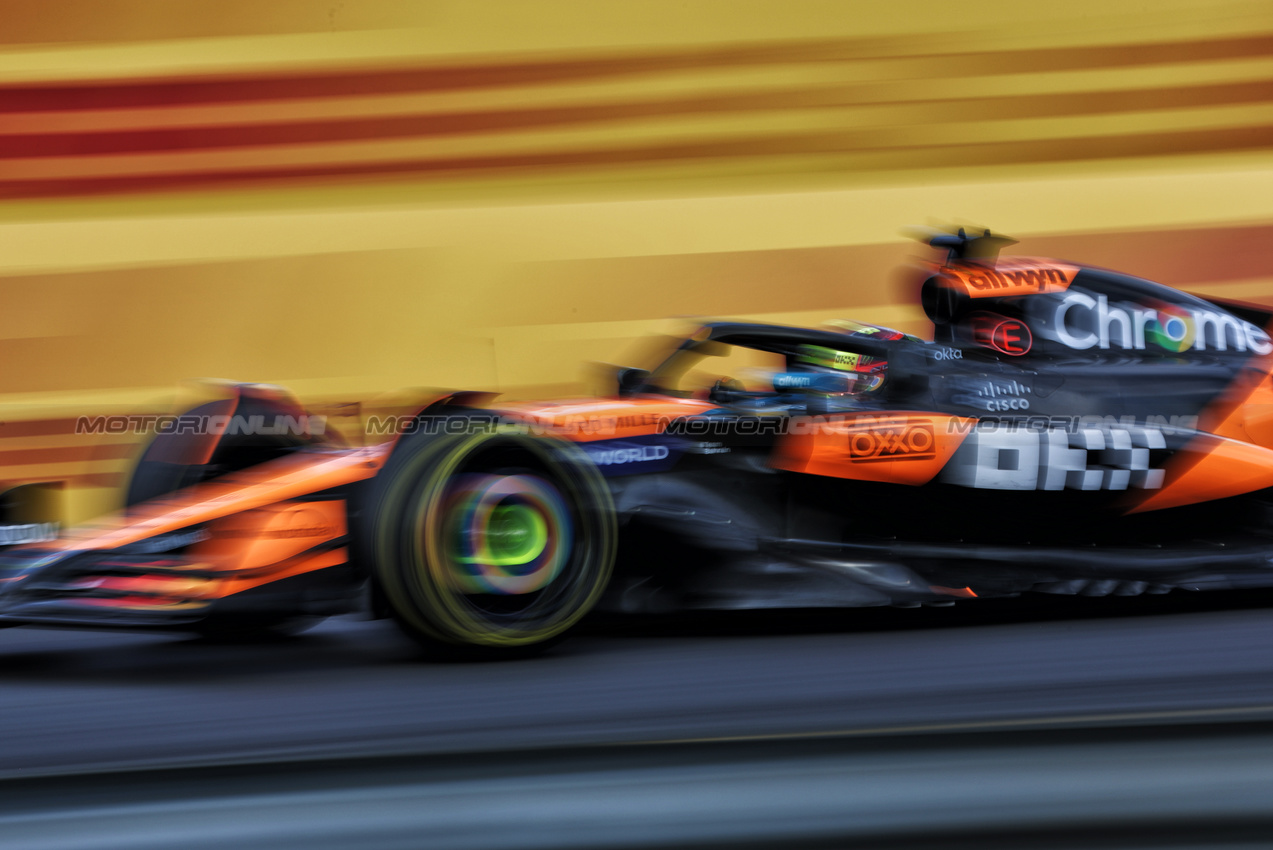 GP UNGHERIA, Oscar Piastri (AUS) McLaren MCL39.

01.08.2025. Formula 1 World Championship, Rd 14, Hungarian Grand Prix, Budapest, Hungary, Practice Day.

- www.xpbimages.com, EMail: requests@xpbimages.com © Copyright: Bearne / XPB Images