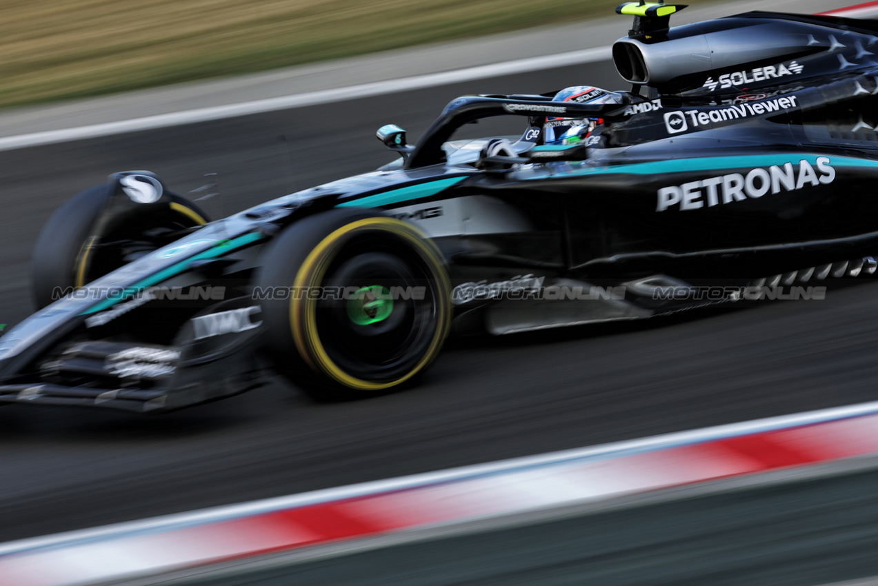 GP UNGHERIA, Andrea Kimi Antonelli (ITA) Mercedes AMG F1 W16.

01.08.2025. Formula 1 World Championship, Rd 14, Hungarian Grand Prix, Budapest, Hungary, Practice Day.

- www.xpbimages.com, EMail: requests@xpbimages.com © Copyright: Bearne / XPB Images