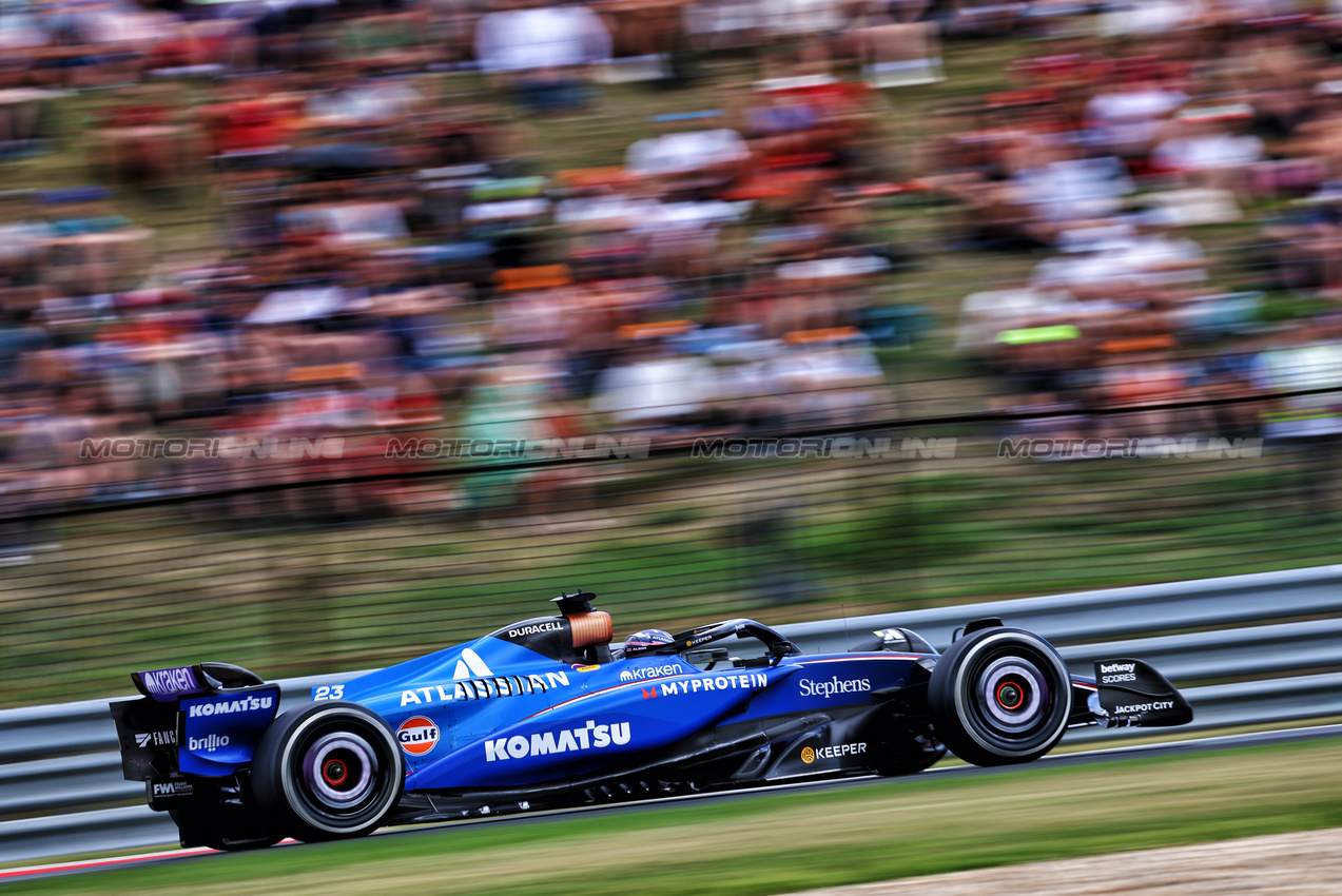 GP UNGHERIA, Alexander Albon (THA) Atlassian Williams Racing FW47.

01.08.2025. Formula 1 World Championship, Rd 14, Hungarian Grand Prix, Budapest, Hungary, Practice Day.

- www.xpbimages.com, EMail: requests@xpbimages.com © Copyright: Charniaux / XPB Images