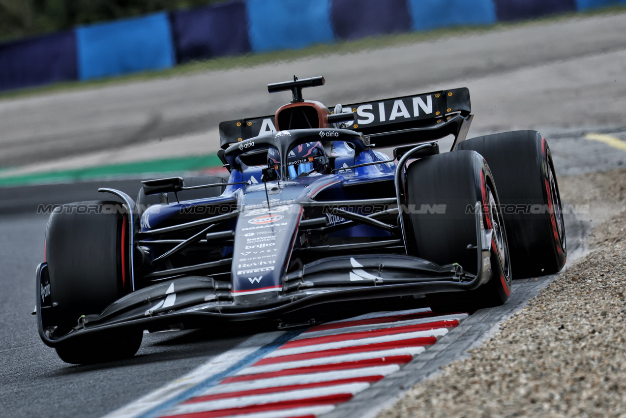 GP UNGHERIA, Alexander Albon (THA) Atlassian Williams Racing FW47.

01.08.2025. Formula 1 World Championship, Rd 14, Hungarian Grand Prix, Budapest, Hungary, Practice Day.

- www.xpbimages.com, EMail: requests@xpbimages.com © Copyright: Moy / XPB Images
