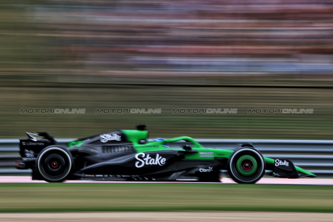GP UNGHERIA, Paul Aron (EST) Sauber C45 Test Driver.

01.08.2025. Formula 1 World Championship, Rd 14, Hungarian Grand Prix, Budapest, Hungary, Practice Day.

- www.xpbimages.com, EMail: requests@xpbimages.com © Copyright: Charniaux / XPB Images