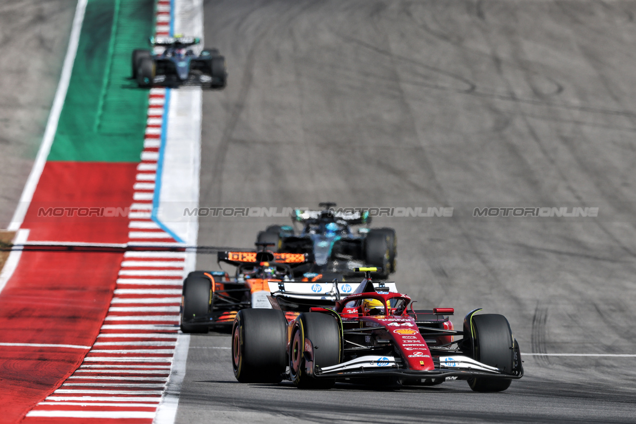 GP USA, Lewis Hamilton (GBR) Ferrari SF-25.
19.10.2025. Formula 1 World Championship, Rd 19, United States Grand Prix, Austin, Texas, USA, Gara Day.
- www.xpbimages.com, EMail: requests@xpbimages.com © Copyright: Charniaux / XPB Images