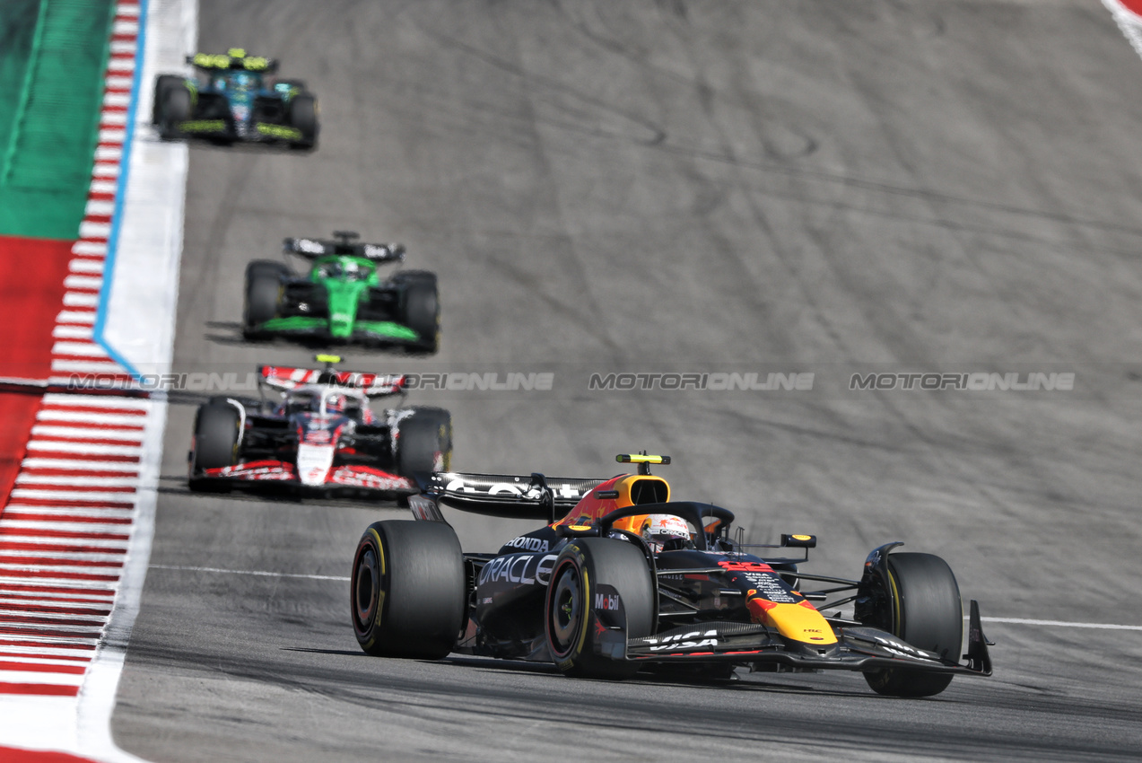 GP USA, Yuki Tsunoda (JPN) Red Bull Racing RB21.
19.10.2025. Formula 1 World Championship, Rd 19, United States Grand Prix, Austin, Texas, USA, Gara Day.
- www.xpbimages.com, EMail: requests@xpbimages.com © Copyright: Charniaux / XPB Images