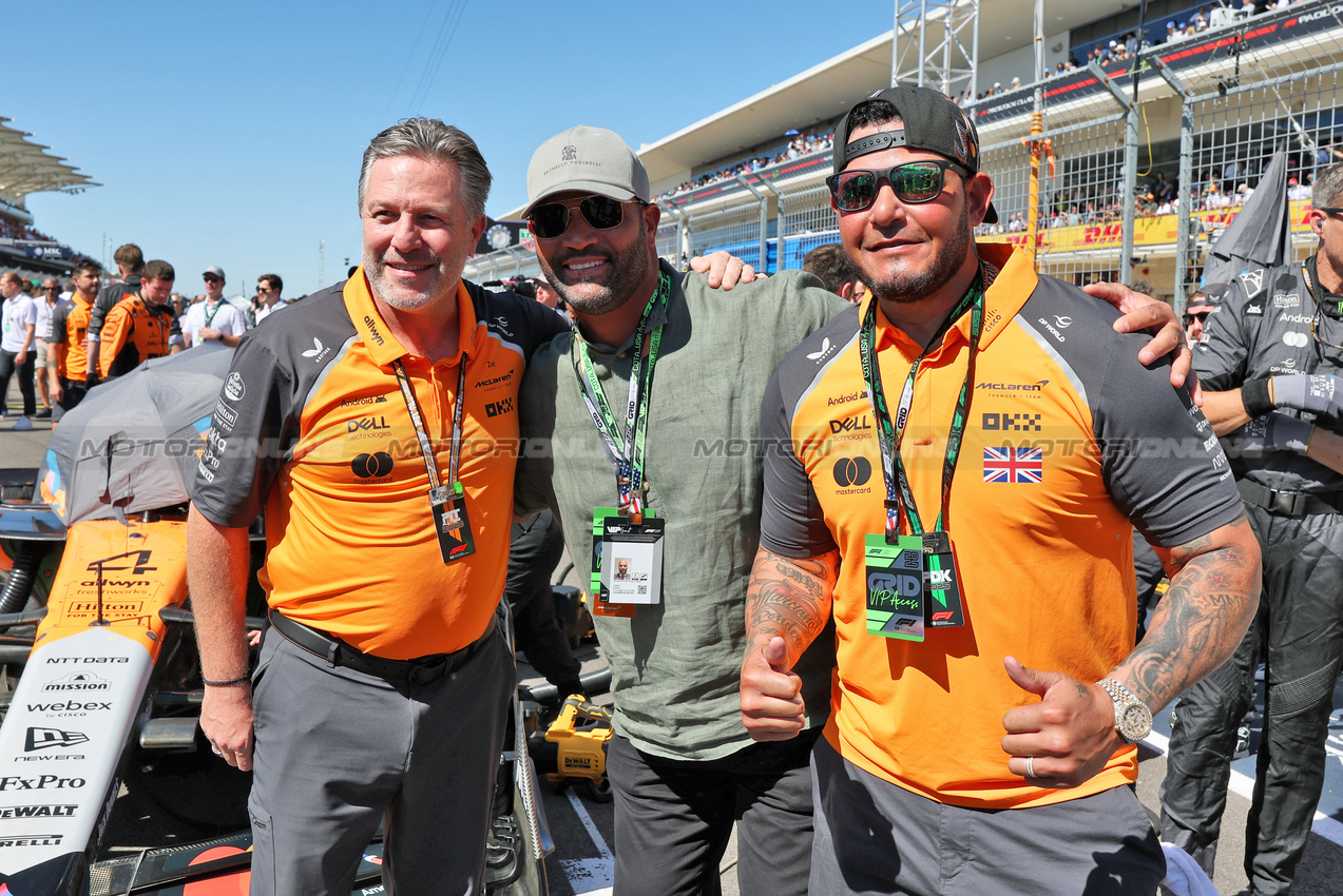 GP USA, (L to R): Zak Brown (USA) McLaren Executive Director with Albert Pujols (USA) Baseball Player on the grid.
19.10.2025. Formula 1 World Championship, Rd 19, United States Grand Prix, Austin, Texas, USA, Gara Day.
- www.xpbimages.com, EMail: requests@xpbimages.com © Copyright: Moy / XPB Images