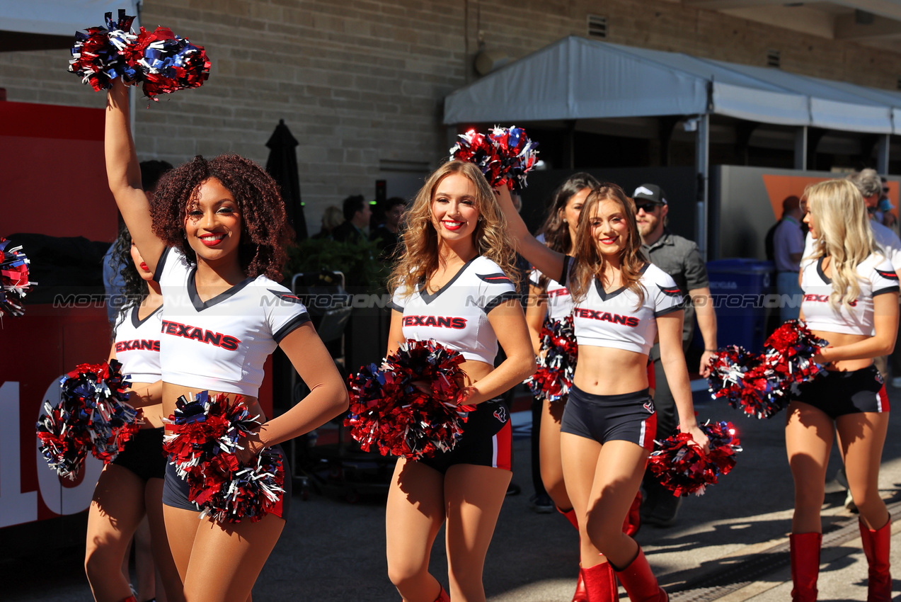 GP USA, Circuit Atmosfera - Houston Texans Cheerleaders
19.10.2025. Formula 1 World Championship, Rd 19, United States Grand Prix, Austin, Texas, USA, Gara Day.
- www.xpbimages.com, EMail: requests@xpbimages.com © Copyright: Rew / XPB Images