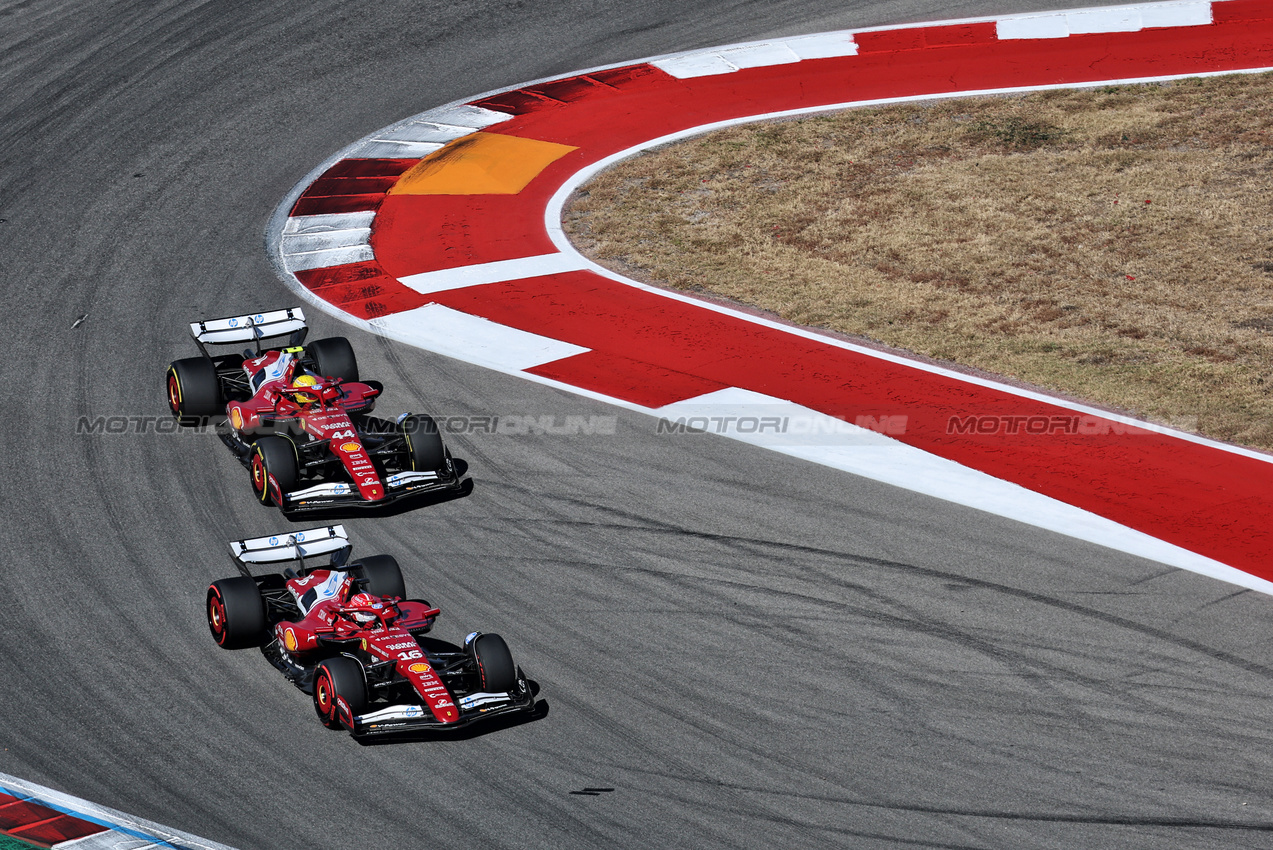 GP USA, Charles Leclerc (MON) Ferrari SF-25 e Lewis Hamilton (GBR) Ferrari SF-25 battle for position.
19.10.2025. Formula 1 World Championship, Rd 19, United States Grand Prix, Austin, Texas, USA, Gara Day.
- www.xpbimages.com, EMail: requests@xpbimages.com © Copyright: Batchelor / XPB Images