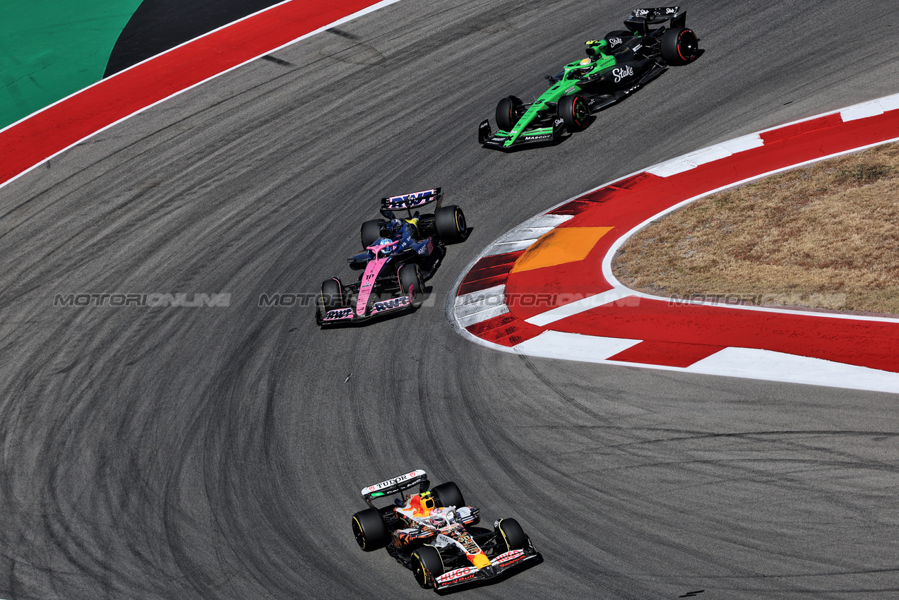 GP USA, Liam Lawson (NZL) Racing Bulls VCARB 02.
19.10.2025. Formula 1 World Championship, Rd 19, United States Grand Prix, Austin, Texas, USA, Gara Day.
- www.xpbimages.com, EMail: requests@xpbimages.com © Copyright: Batchelor / XPB Images