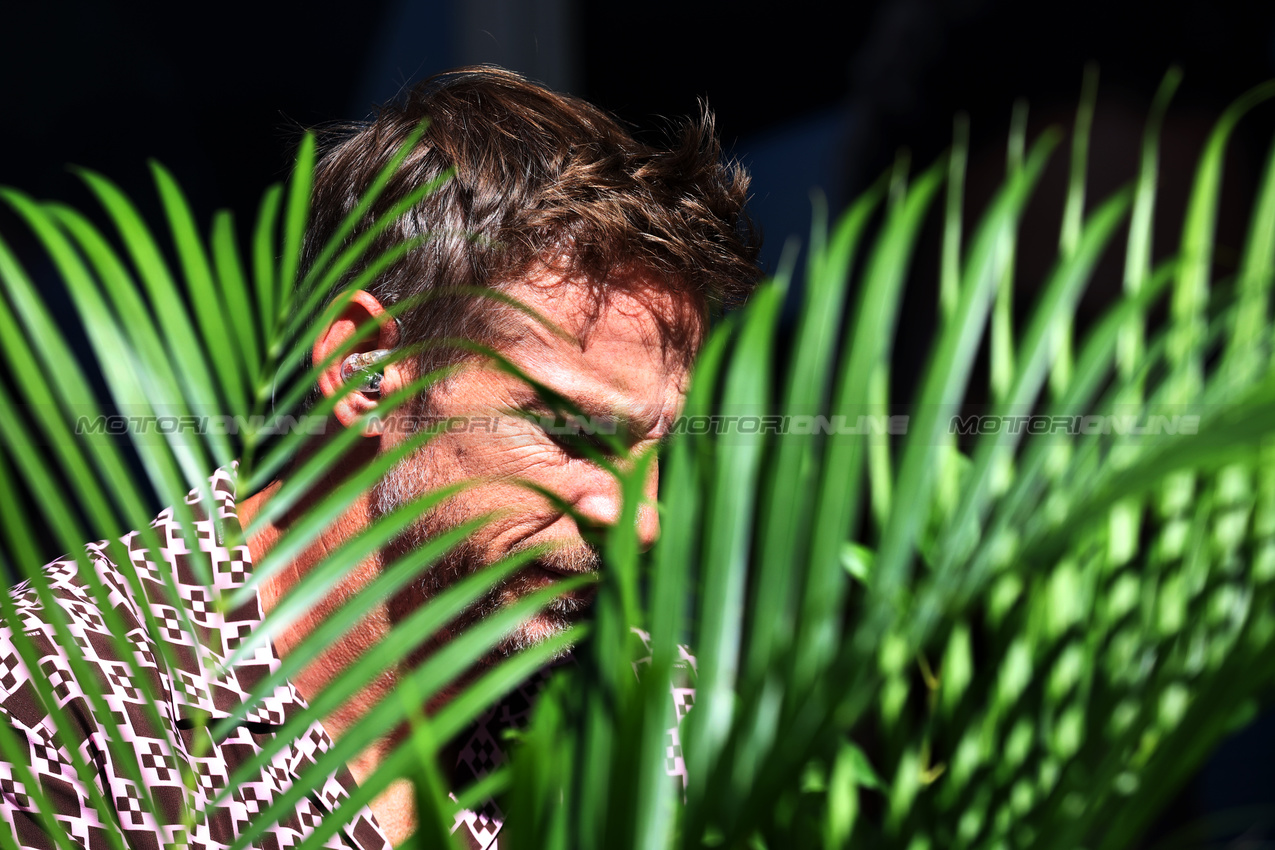 GP USA, Jenson Button (GBR) Sky Sports F1 Presenter / Atlassian Williams Racing Senior Advisor.
19.10.2025. Formula 1 World Championship, Rd 19, United States Grand Prix, Austin, Texas, USA, Gara Day.
- www.xpbimages.com, EMail: requests@xpbimages.com © Copyright: Bearne / XPB Images