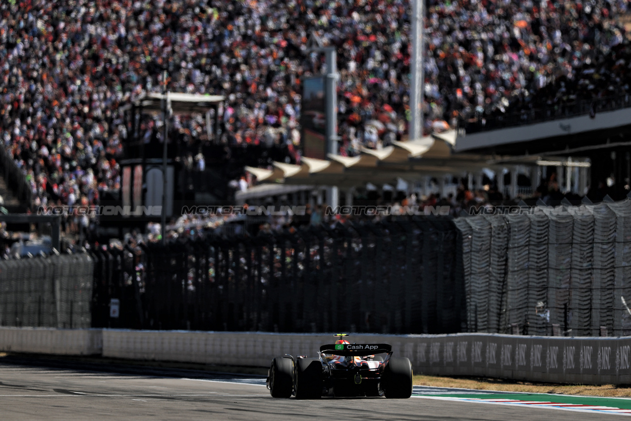 GP USA, Liam Lawson (NZL) Racing Bulls VCARB 02.
19.10.2025. Formula 1 World Championship, Rd 19, United States Grand Prix, Austin, Texas, USA, Gara Day.
- www.xpbimages.com, EMail: requests@xpbimages.com © Copyright: Charniaux / XPB Images