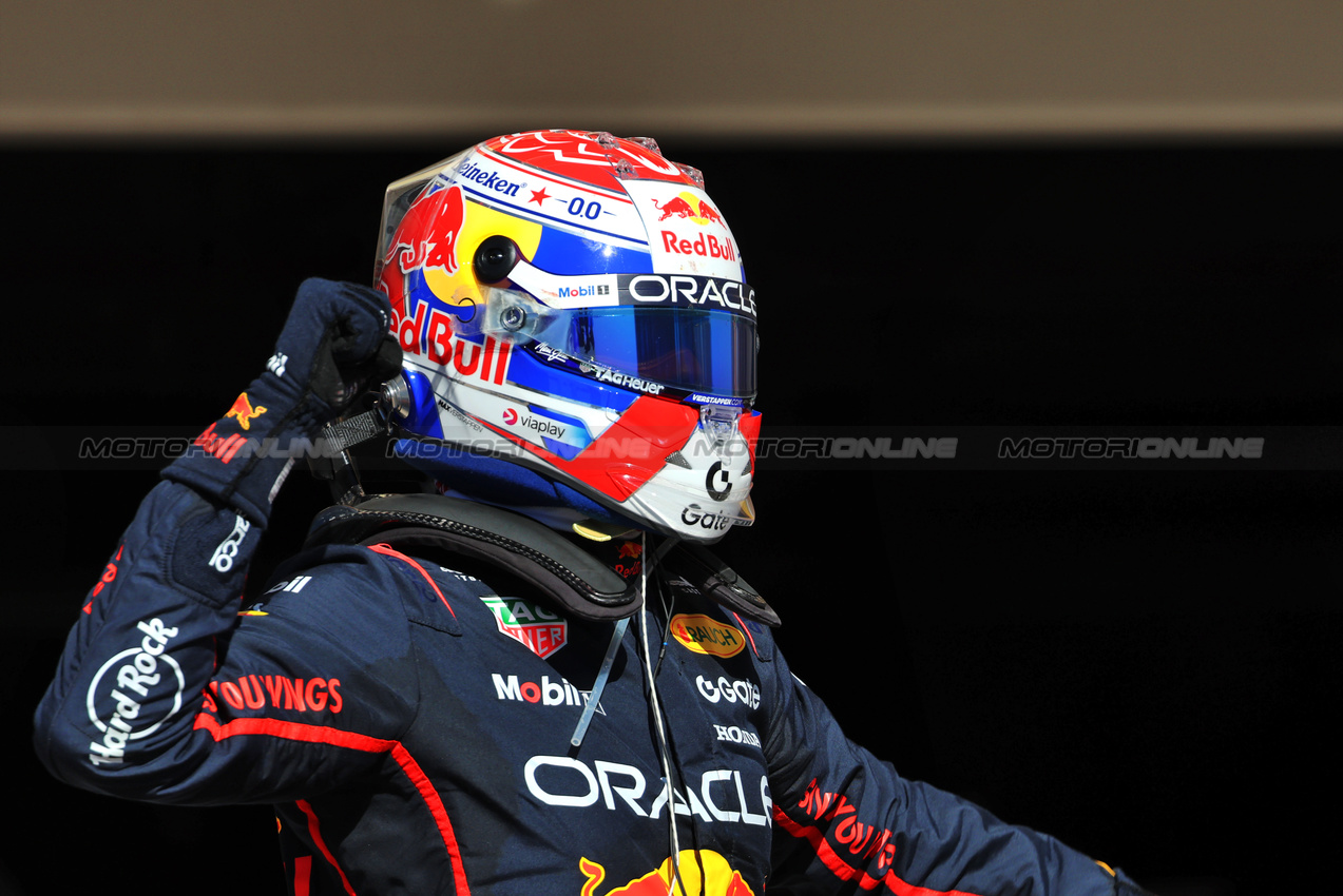 GP USA, Gara winner Max Verstappen (NLD) Red Bull Racing celebrates in parc ferme.
19.10.2025. Formula 1 World Championship, Rd 19, United States Grand Prix, Austin, Texas, USA, Gara Day.
- www.xpbimages.com, EMail: requests@xpbimages.com © Copyright: Batchelor / XPB Images