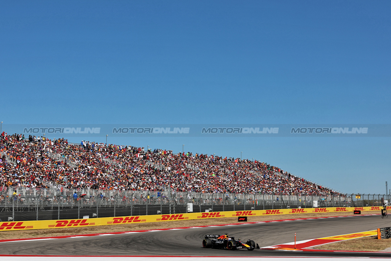 GP USA, Max Verstappen (NLD) Red Bull Racing RB21.
19.10.2025. Formula 1 World Championship, Rd 19, United States Grand Prix, Austin, Texas, USA, Gara Day.
- www.xpbimages.com, EMail: requests@xpbimages.com © Copyright: Rew / XPB Images