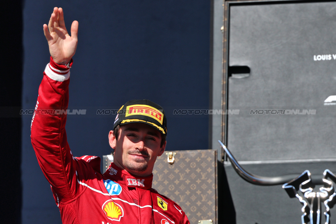 GP USA, Charles Leclerc (MON) Ferrari celebrates his third position on the podium.
19.10.2025. Formula 1 World Championship, Rd 19, United States Grand Prix, Austin, Texas, USA, Gara Day.
- www.xpbimages.com, EMail: requests@xpbimages.com © Copyright: Batchelor / XPB Images