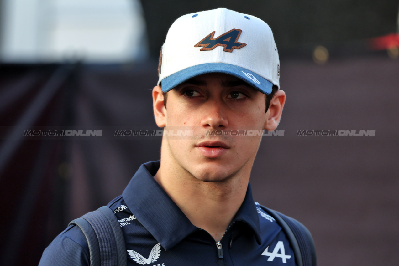 GP USA, Franco Colapinto (ARG) Alpine F1 Team.

19.10.2025. Formula 1 World Championship, Rd 19, United States Grand Prix, Austin, Texas, USA, Gara Day.

 - www.xpbimages.com, EMail: requests@xpbimages.com © Copyright: Rew / XPB Images