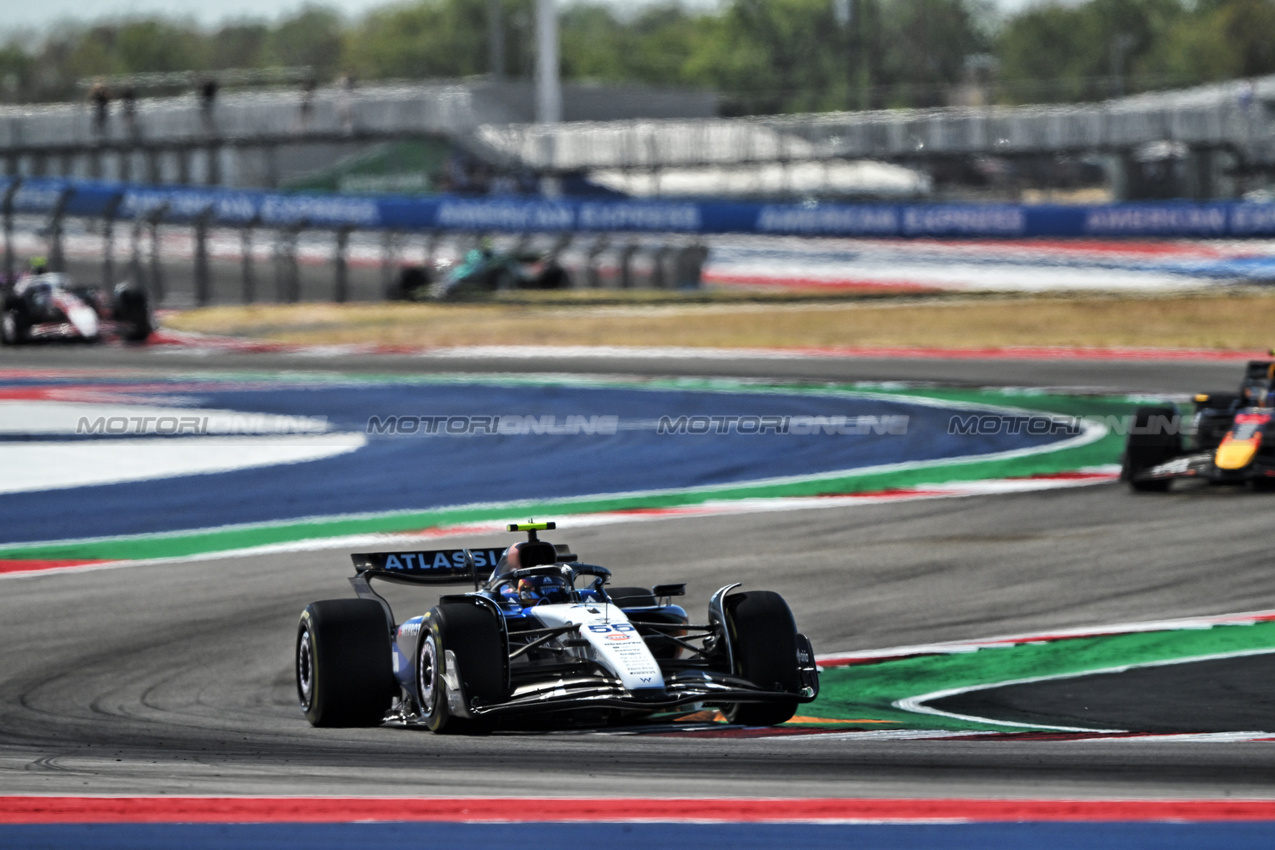 GP USA, Carlos Sainz (ESP) Atlassian Williams Racing FW47.
19.10.2025. Formula 1 World Championship, Rd 19, United States Grand Prix, Austin, Texas, USA, Gara Day.
- www.xpbimages.com, EMail: requests@xpbimages.com © Copyright: Price / XPB Images