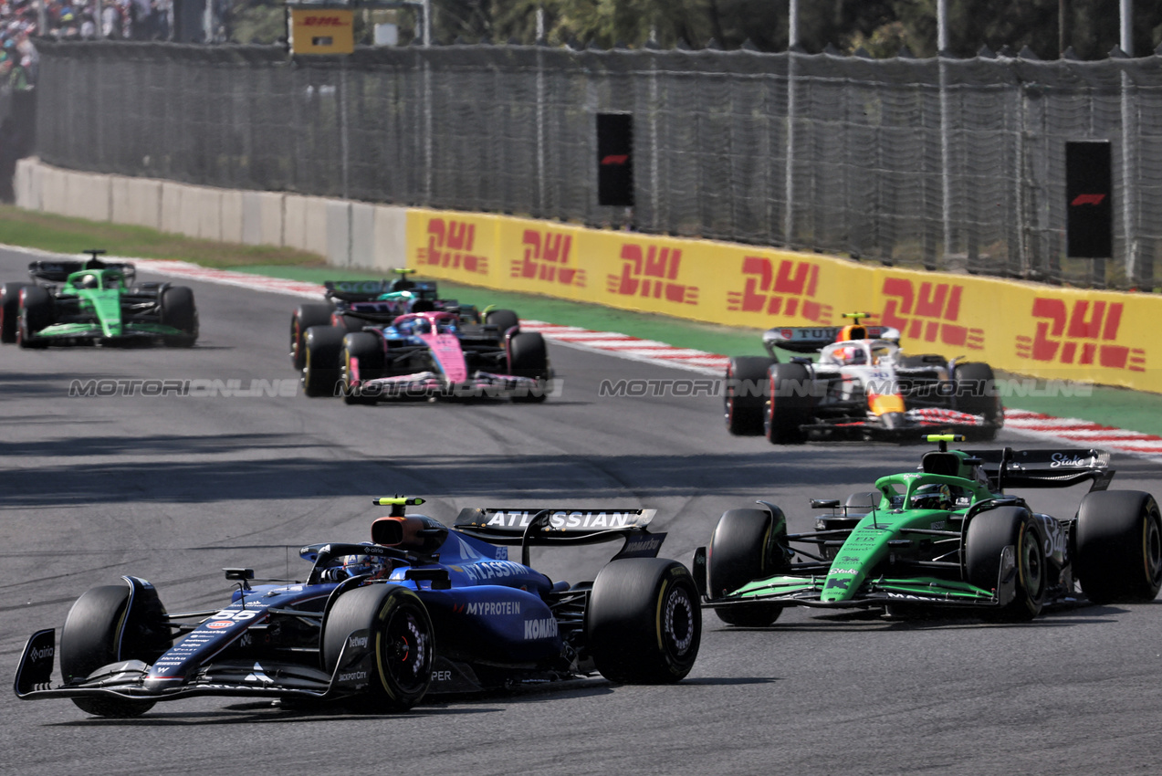 GP USA, Carlos Sainz (ESP) Atlassian Williams Racing FW47.
26.10.2025. Formula 1 World Championship, Rd 20, Mexican Grand Prix, Mexico City, Mexico, Gara Day.
- www.xpbimages.com, EMail: requests@xpbimages.com © Copyright: Batchelor / XPB Images