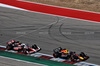 GP USA, Yuki Tsunoda (JPN) Red Bull Racing RB21 e Oliver Bearman (GBR) Haas VF-25 battle for position.
19.10.2025. Formula 1 World Championship, Rd 19, United States Grand Prix, Austin, Texas, USA, Gara Day.
- www.xpbimages.com, EMail: requests@xpbimages.com © Copyright: Batchelor / XPB Images