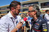 GP USA, (L to R): Chris Medland (GBR) F1 Presenter with Laurent Mekies (FRA) Red Bull Racing Team Principal e CEO on the grid.
19.10.2025. Formula 1 World Championship, Rd 19, United States Grand Prix, Austin, Texas, USA, Gara Day.
- www.xpbimages.com, EMail: requests@xpbimages.com © Copyright: Batchelor / XPB Images