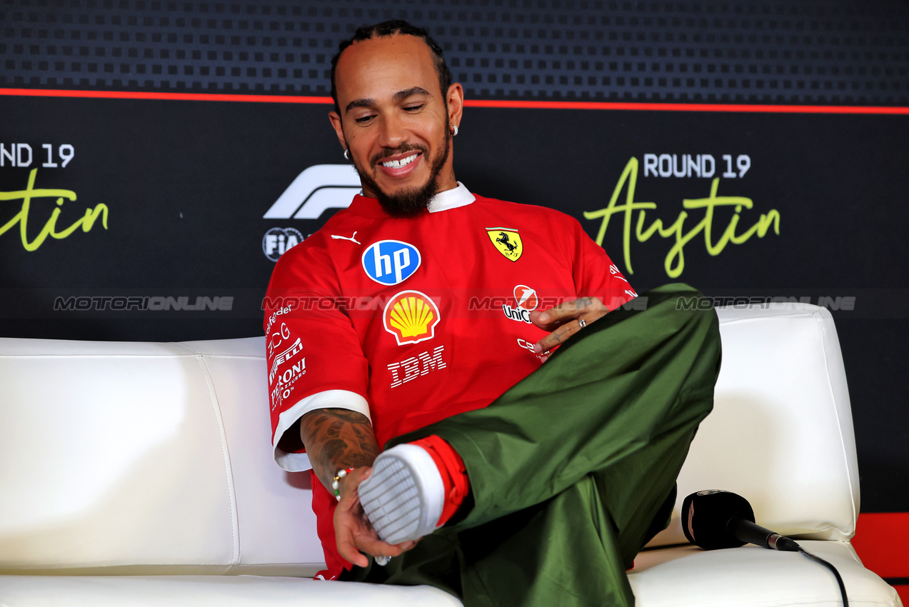 GP USA, Lewis Hamilton (GBR) Ferrari in the FIA Press Conference.

16.10.2025. Formula 1 World Championship, Rd 19, United States Grand Prix, Austin, Texas, USA, Preparation Day.

 - www.xpbimages.com, EMail: requests@xpbimages.com © Copyright: Rew / XPB Images