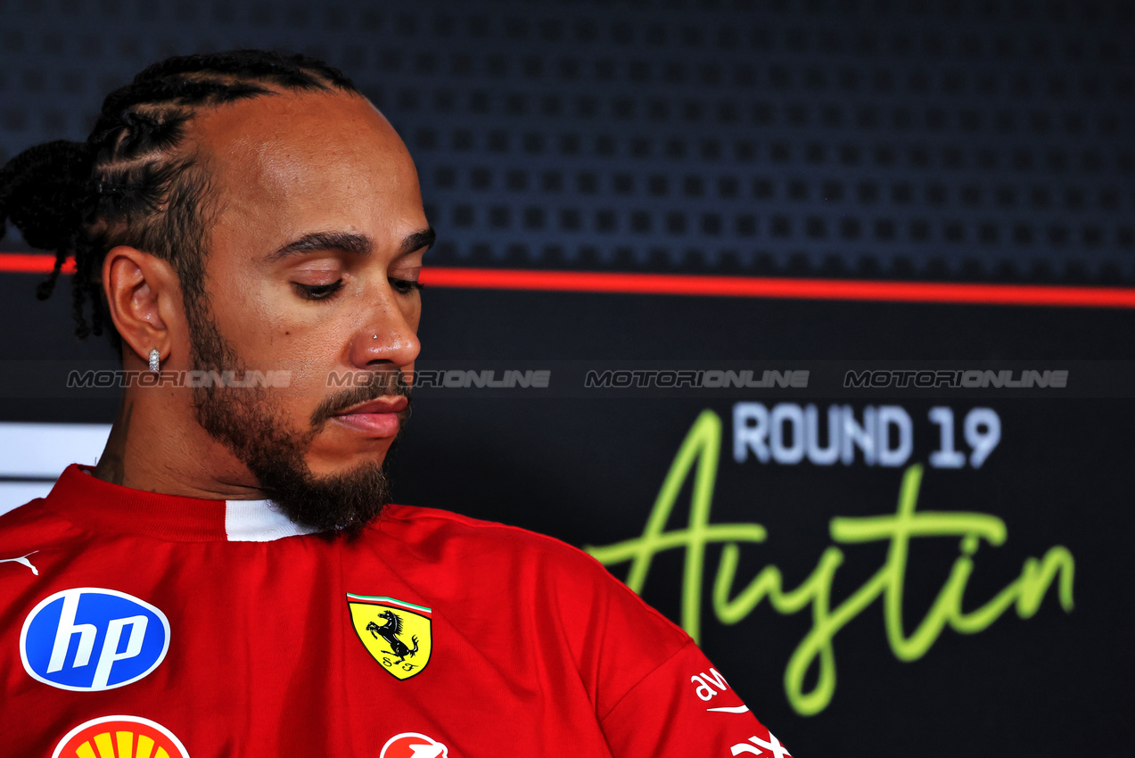 GP USA, Lewis Hamilton (GBR) Ferrari in the FIA Press Conference.

16.10.2025. Formula 1 World Championship, Rd 19, United States Grand Prix, Austin, Texas, USA, Preparation Day.

 - www.xpbimages.com, EMail: requests@xpbimages.com © Copyright: Rew / XPB Images
