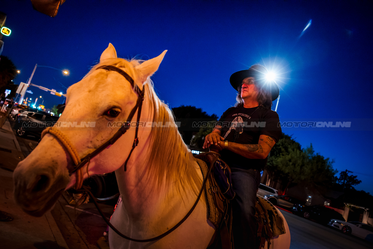 GP USA, Austin Atmosfera.
16.10.2025. Formula 1 World Championship, Rd 19, United States Grand Prix, Austin, Texas, USA, Preparation Day.
- www.xpbimages.com, EMail: requests@xpbimages.com © Copyright: Bearne / XPB Images