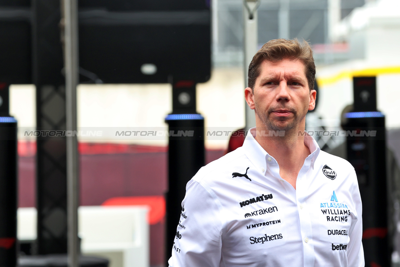 GP USA, James Vowles (GBR) Atlassian Williams Racing Team Principal.

16.10.2025. Formula 1 World Championship, Rd 19, United States Grand Prix, Austin, Texas, USA, Preparation Day.

 - www.xpbimages.com, EMail: requests@xpbimages.com © Copyright: Rew / XPB Images