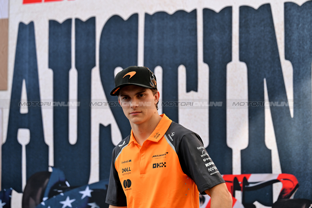 GP USA, Oscar Piastri (AUS) McLaren.
16.10.2025. Formula 1 World Championship, Rd 19, United States Grand Prix, Austin, Texas, USA, Preparation Day.
- www.xpbimages.com, EMail: requests@xpbimages.com © Copyright: Price / XPB Images