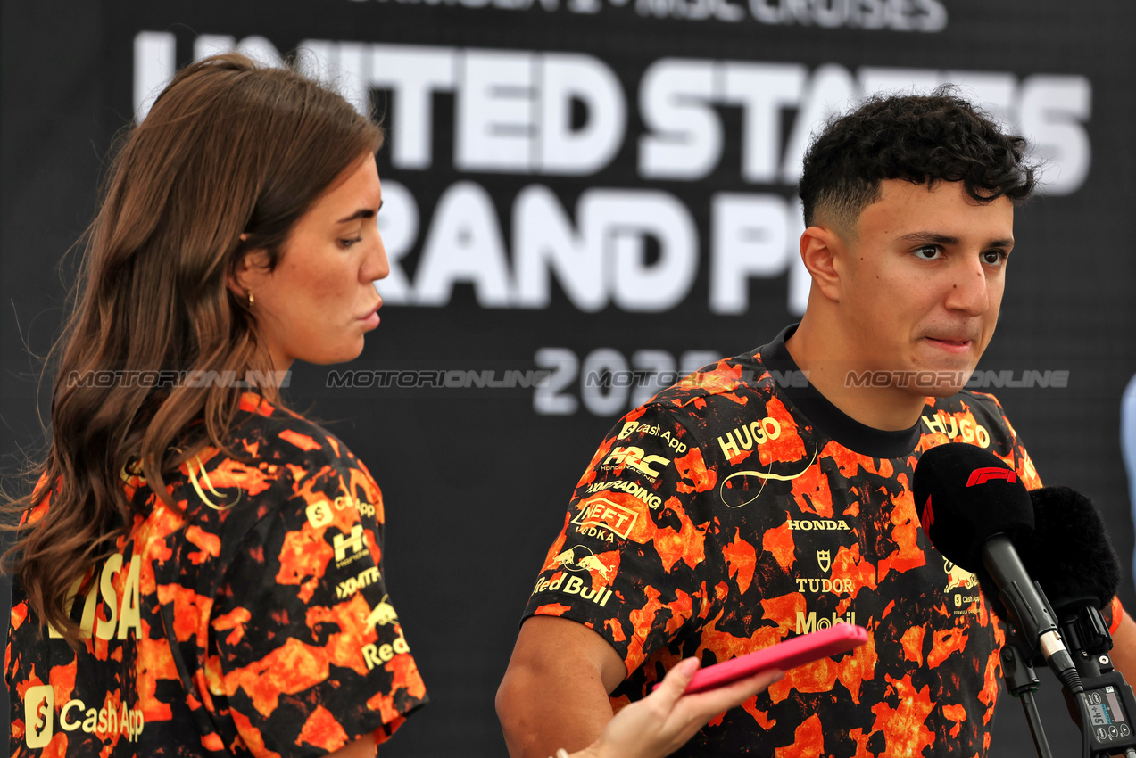 GP USA, Isack Hadjar (FRA) Racing Bulls.
16.10.2025. Formula 1 World Championship, Rd 19, United States Grand Prix, Austin, Texas, USA, Preparation Day.
- www.xpbimages.com, EMail: requests@xpbimages.com © Copyright: Rew / XPB Images