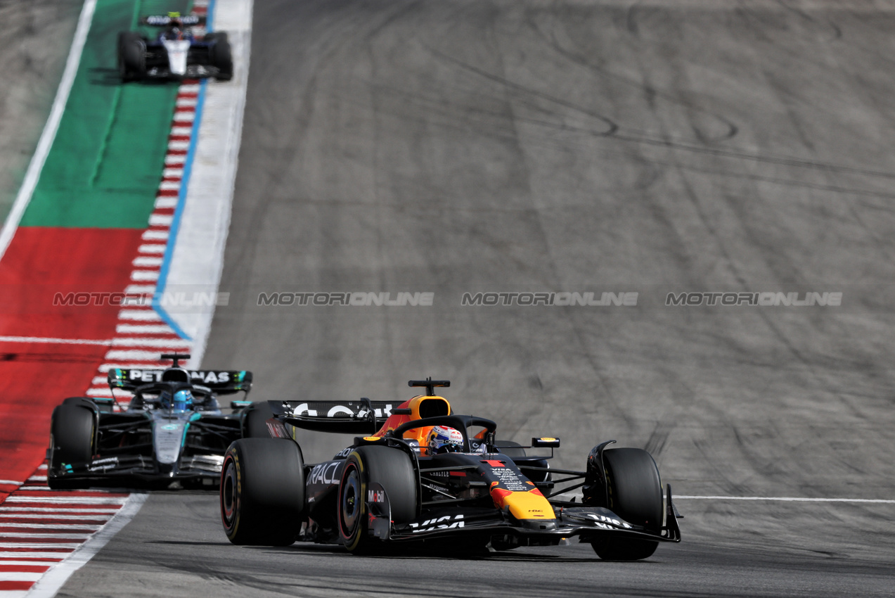 GP USA, Max Verstappen (NLD) Red Bull Racing RB21.

18.10.2025. Formula 1 World Championship, Rd 19, United States Grand Prix, Austin, Texas, USA, Sprint e Qualifiche Day.

- www.xpbimages.com, EMail: requests@xpbimages.com © Copyright: Charniaux / XPB Images