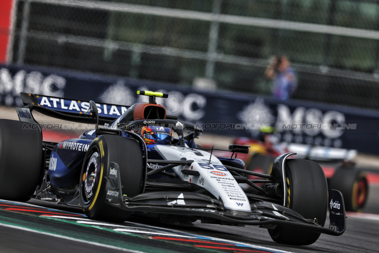 GP USA, Carlos Sainz (ESP) Atlassian Williams Racing FW47.
18.10.2025. Formula 1 World Championship, Rd 19, United States Grand Prix, Austin, Texas, USA, Sprint e Qualifiche Day.
- www.xpbimages.com, EMail: requests@xpbimages.com © Copyright: Charniaux / XPB Images