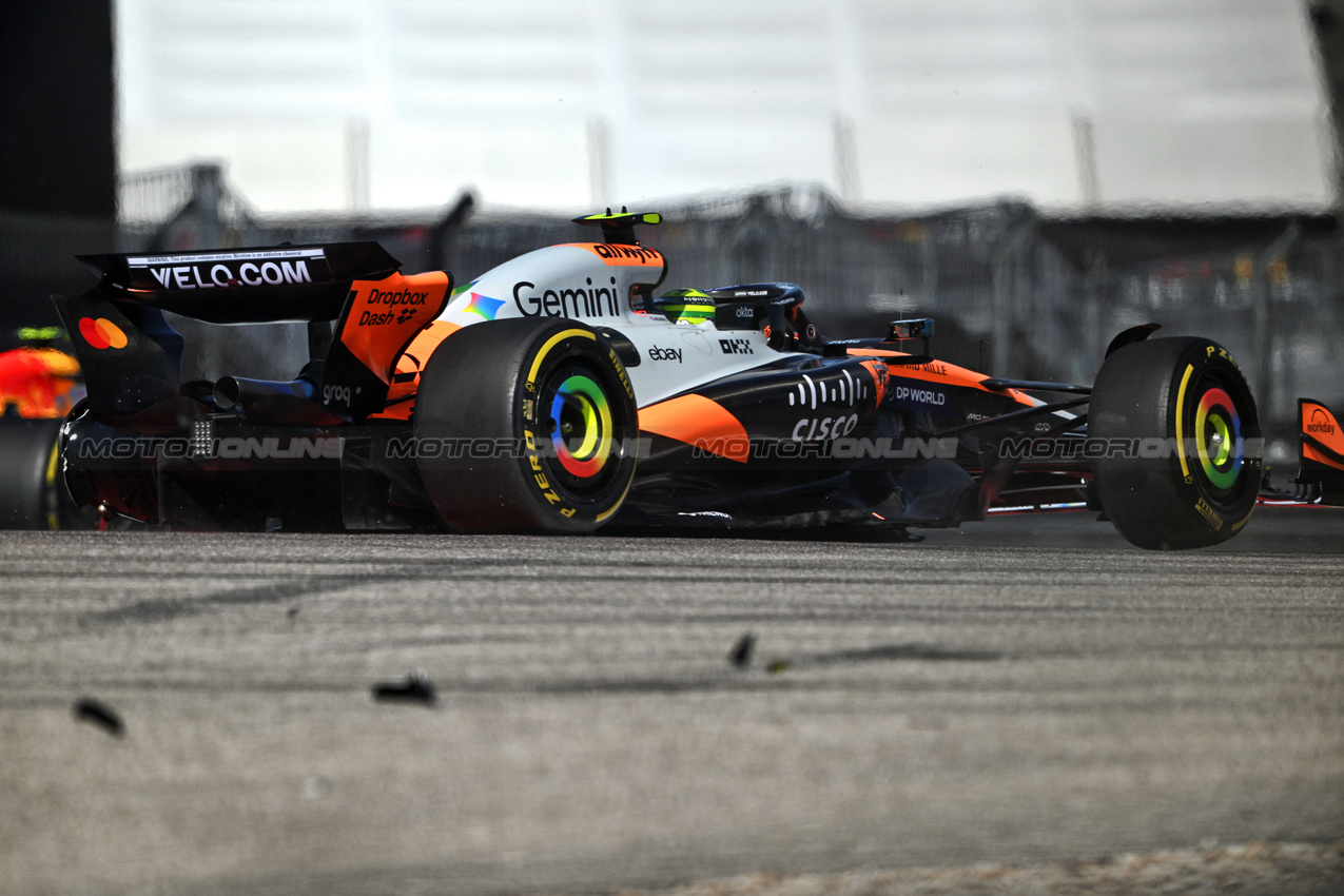 GP USA, Lando Norris (GBR) McLaren MCL39 crashed out of the race.
18.10.2025. Formula 1 World Championship, Rd 19, United States Grand Prix, Austin, Texas, USA, Sprint e Qualifiche Day.
- www.xpbimages.com, EMail: requests@xpbimages.com © Copyright: Price / XPB Images