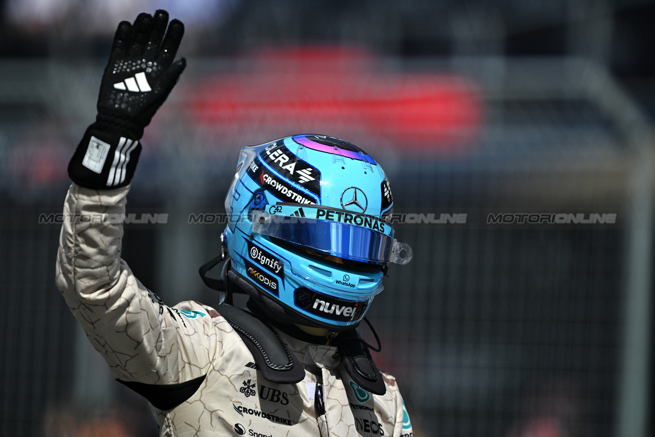 GP USA, George Russell (GBR) Mercedes AMG F1 celebrates his second position in Sprint parc ferme.
18.10.2025. Formula 1 World Championship, Rd 19, United States Grand Prix, Austin, Texas, USA, Sprint e Qualifiche Day.
- www.xpbimages.com, EMail: requests@xpbimages.com © Copyright: Price / XPB Images