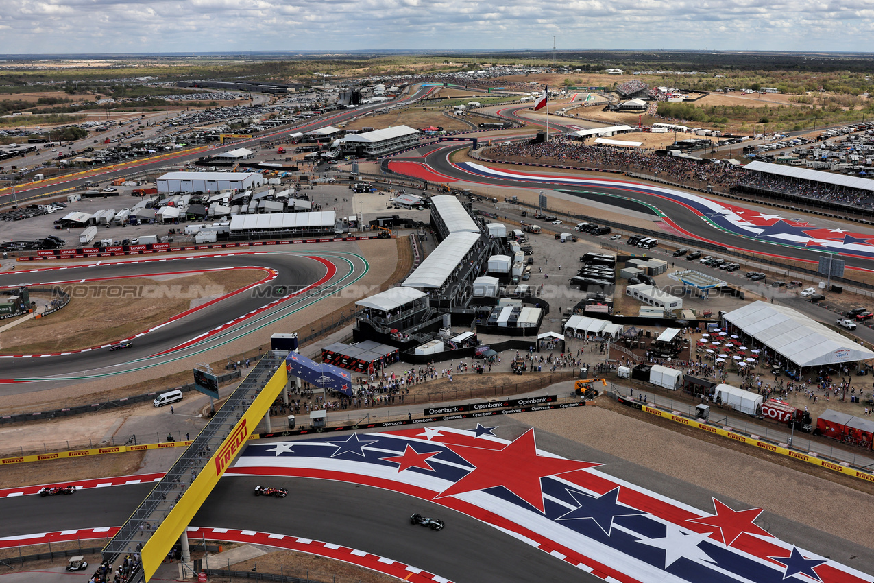 GP USA, George Russell (GBR) Mercedes AMG F1 W16.
18.10.2025. Formula 1 World Championship, Rd 19, United States Grand Prix, Austin, Texas, USA, Sprint e Qualifiche Day.
- www.xpbimages.com, EMail: requests@xpbimages.com © Copyright: Rew / XPB Images