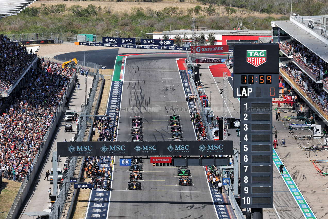 GP USA, The grid before the partenza of the race.

18.10.2025. Formula 1 World Championship, Rd 19, United States Grand Prix, Austin, Texas, USA, Sprint e Qualifiche Day.

- www.xpbimages.com, EMail: requests@xpbimages.com © Copyright: Moy / XPB Images