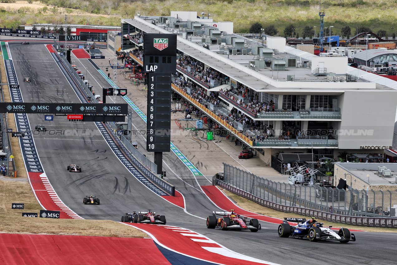 GP USA, Carlos Sainz (ESP) Atlassian Williams Racing FW47.
18.10.2025. Formula 1 World Championship, Rd 19, United States Grand Prix, Austin, Texas, USA, Sprint e Qualifiche Day.
- www.xpbimages.com, EMail: requests@xpbimages.com © Copyright: Moy / XPB Images