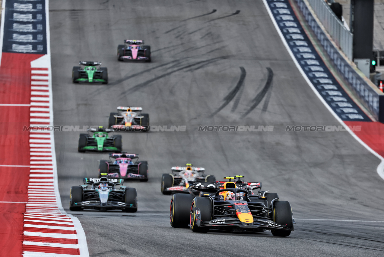 GP USA, Yuki Tsunoda (JPN) Red Bull Racing RB21 at the end of the race.
18.10.2025. Formula 1 World Championship, Rd 19, United States Grand Prix, Austin, Texas, USA, Sprint e Qualifiche Day.
- www.xpbimages.com, EMail: requests@xpbimages.com © Copyright: Moy / XPB Images