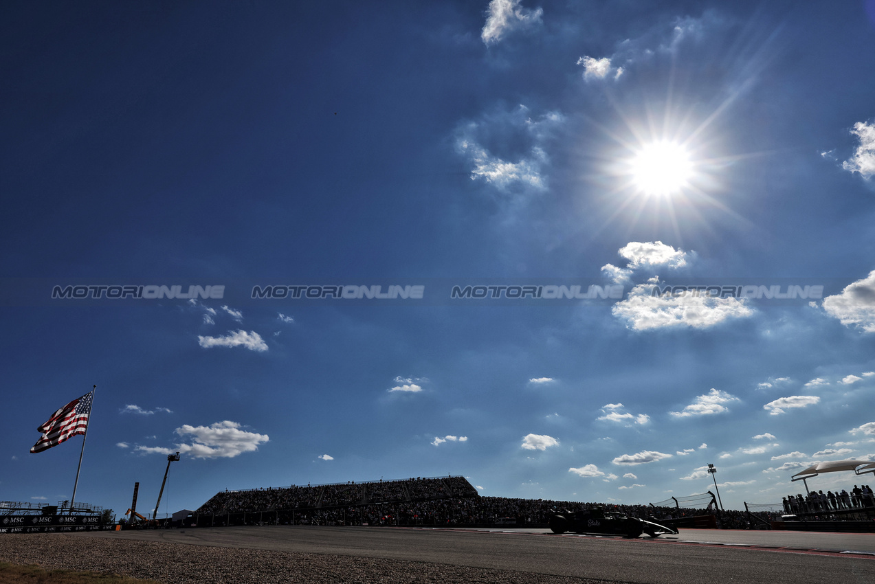 GP USA, Gabriel Bortoleto (BRA) Sauber C45.
18.10.2025. Formula 1 World Championship, Rd 19, United States Grand Prix, Austin, Texas, USA, Sprint e Qualifiche Day.
- www.xpbimages.com, EMail: requests@xpbimages.com © Copyright: Bearne / XPB Images