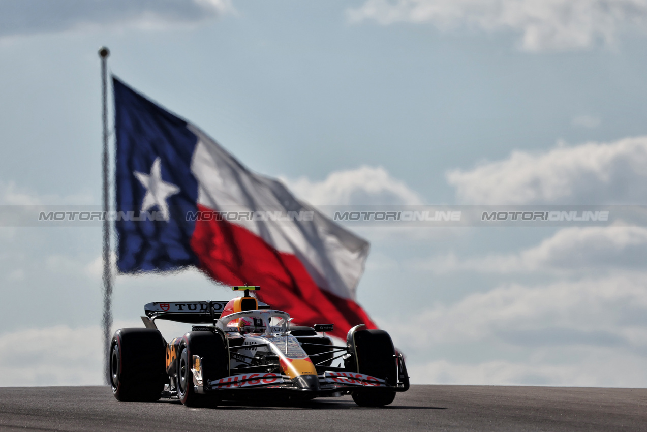 GP USA, Liam Lawson (NZL) Racing Bulls VCARB 02.
18.10.2025. Formula 1 World Championship, Rd 19, United States Grand Prix, Austin, Texas, USA, Sprint e Qualifiche Day.
- www.xpbimages.com, EMail: requests@xpbimages.com © Copyright: Rew / XPB Images