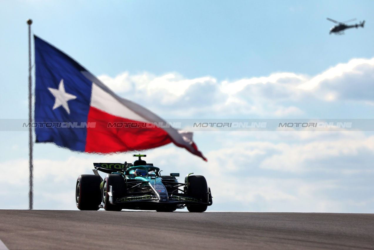 GP USA, Fernando Alonso (ESP) Aston Martin F1 Team AMR25.
18.10.2025. Formula 1 World Championship, Rd 19, United States Grand Prix, Austin, Texas, USA, Sprint e Qualifiche Day.
- www.xpbimages.com, EMail: requests@xpbimages.com © Copyright: Rew / XPB Images
