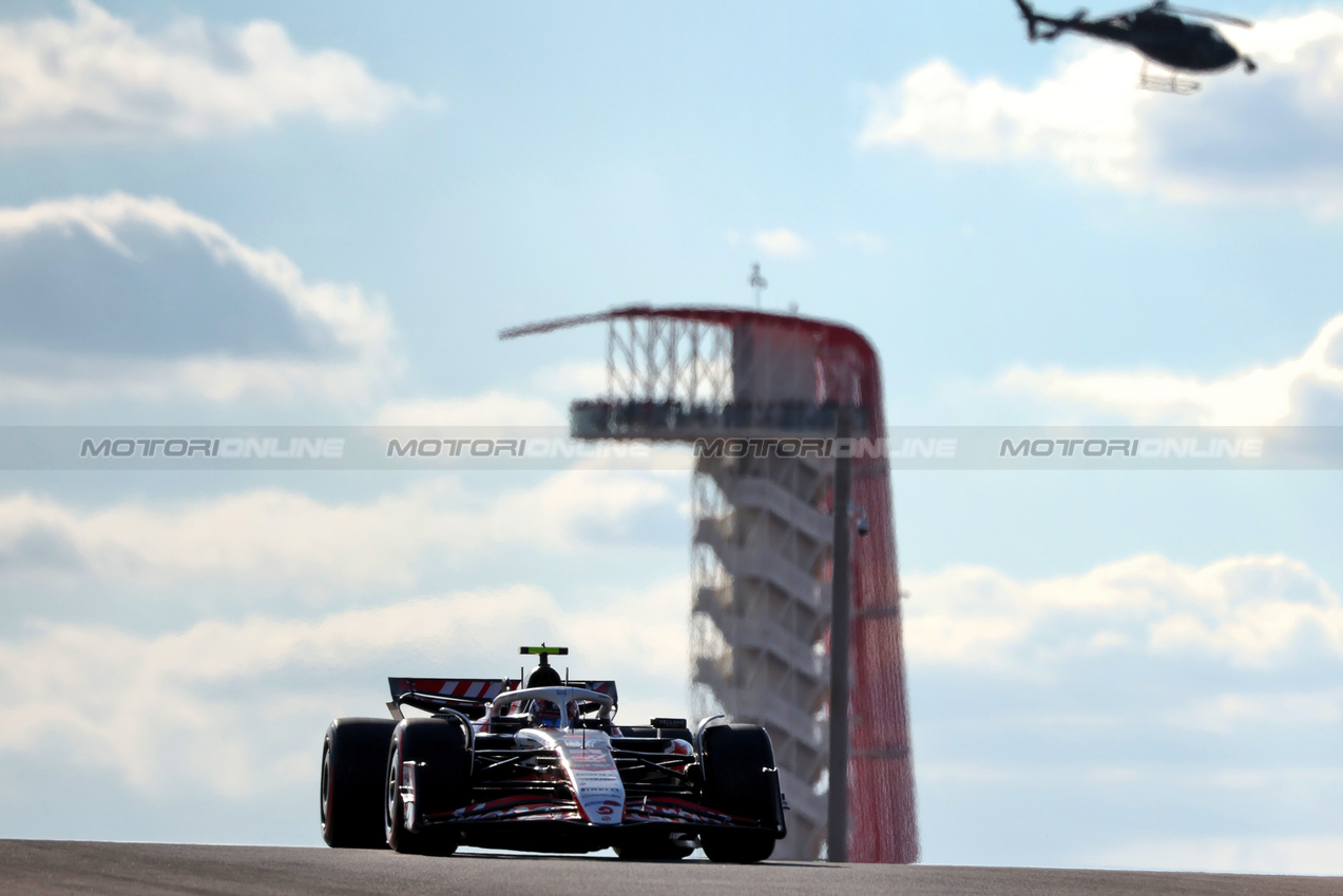 GP USA, Oliver Bearman (GBR) Haas VF-25.

18.10.2025. Formula 1 World Championship, Rd 19, United States Grand Prix, Austin, Texas, USA, Sprint e Qualifiche Day.

 - www.xpbimages.com, EMail: requests@xpbimages.com © Copyright: Rew / XPB Images