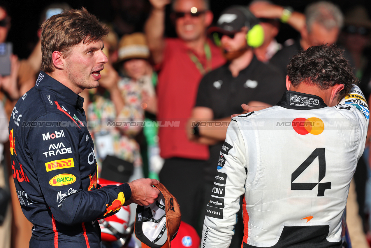 GP USA, (L to R): Pole sitter Max Verstappen (NLD) Red Bull Racing in qualifying parc ferme with second placed Lando Norris (GBR) McLaren.

18.10.2025. Formula 1 World Championship, Rd 19, United States Grand Prix, Austin, Texas, USA, Sprint e Qualifiche Day.

- www.xpbimages.com, EMail: requests@xpbimages.com © Copyright: Batchelor / XPB Images