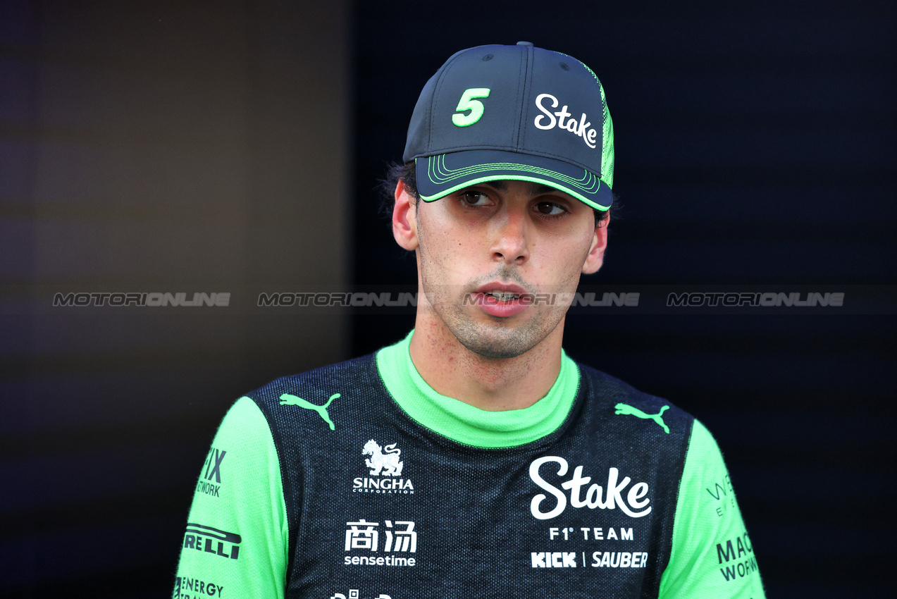 GP USA, Gabriel Bortoleto (BRA) Sauber.
18.10.2025. Formula 1 World Championship, Rd 19, United States Grand Prix, Austin, Texas, USA, Sprint e Qualifiche Day.
- www.xpbimages.com, EMail: requests@xpbimages.com © Copyright: Charniaux / XPB Images