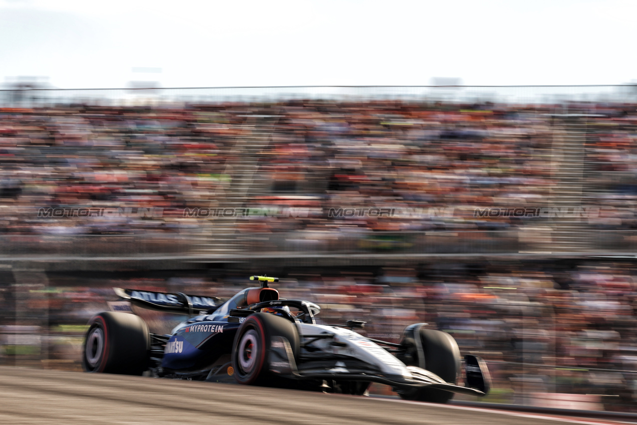 GP USA, Carlos Sainz (ESP) Atlassian Williams Racing FW47.

18.10.2025. Formula 1 World Championship, Rd 19, United States Grand Prix, Austin, Texas, USA, Sprint e Qualifiche Day.

- www.xpbimages.com, EMail: requests@xpbimages.com © Copyright: Bearne / XPB Images