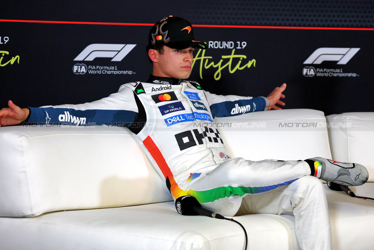 GP USA, Lando Norris (GBR) McLaren in the post qualifying FIA Press Conference.

18.10.2025. Formula 1 World Championship, Rd 19, United States Grand Prix, Austin, Texas, USA, Sprint e Qualifiche Day.

- www.xpbimages.com, EMail: requests@xpbimages.com © Copyright: Moy / XPB Images