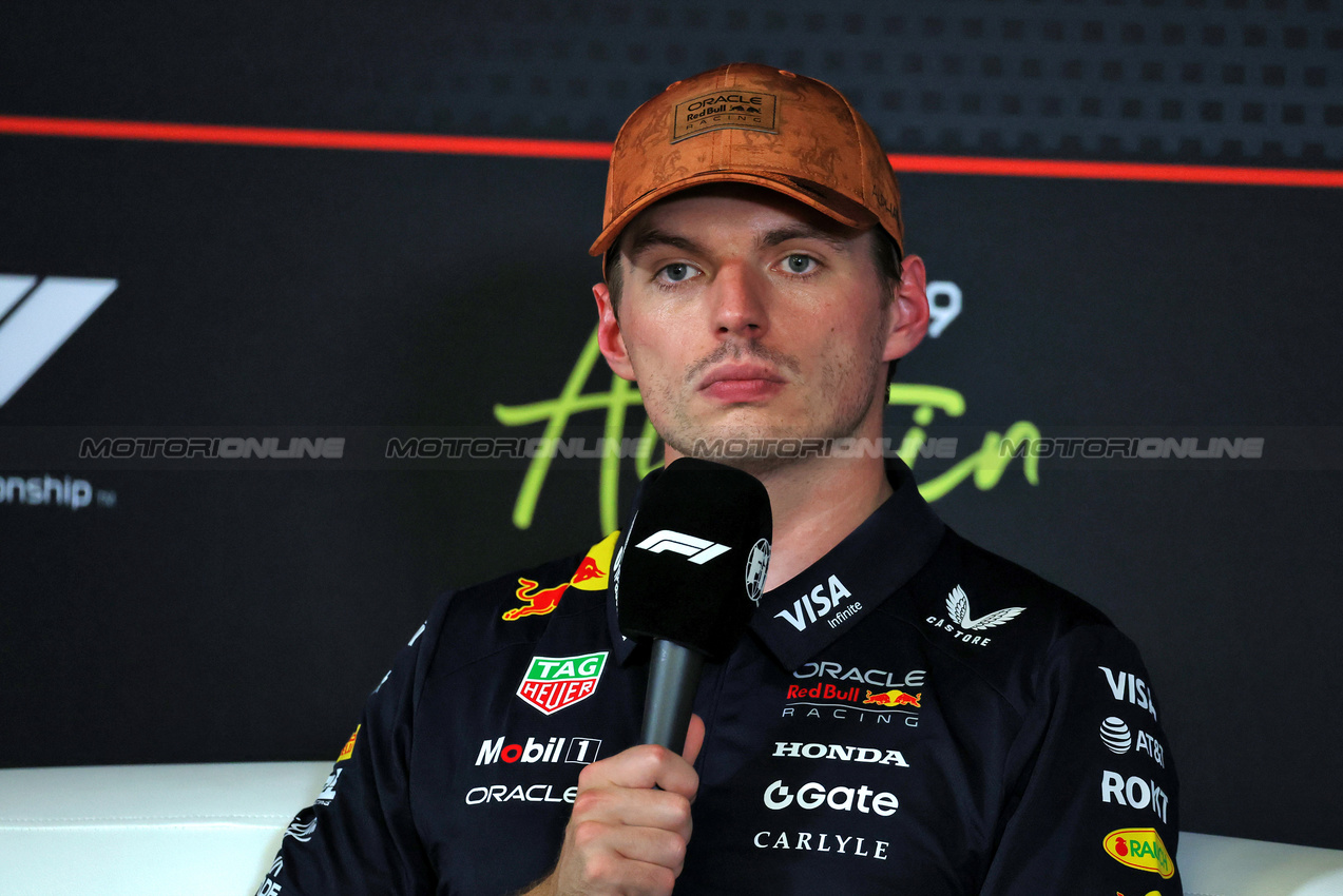 GP USA, Max Verstappen (NLD) Red Bull Racing in the post qualifying FIA Press Conference.
18.10.2025. Formula 1 World Championship, Rd 19, United States Grand Prix, Austin, Texas, USA, Sprint e Qualifiche Day.
- www.xpbimages.com, EMail: requests@xpbimages.com © Copyright: Moy / XPB Images