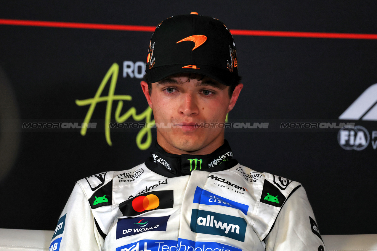 GP USA, Lando Norris (GBR) McLaren in the post qualifying FIA Press Conference.
18.10.2025. Formula 1 World Championship, Rd 19, United States Grand Prix, Austin, Texas, USA, Sprint e Qualifiche Day.
- www.xpbimages.com, EMail: requests@xpbimages.com © Copyright: Moy / XPB Images