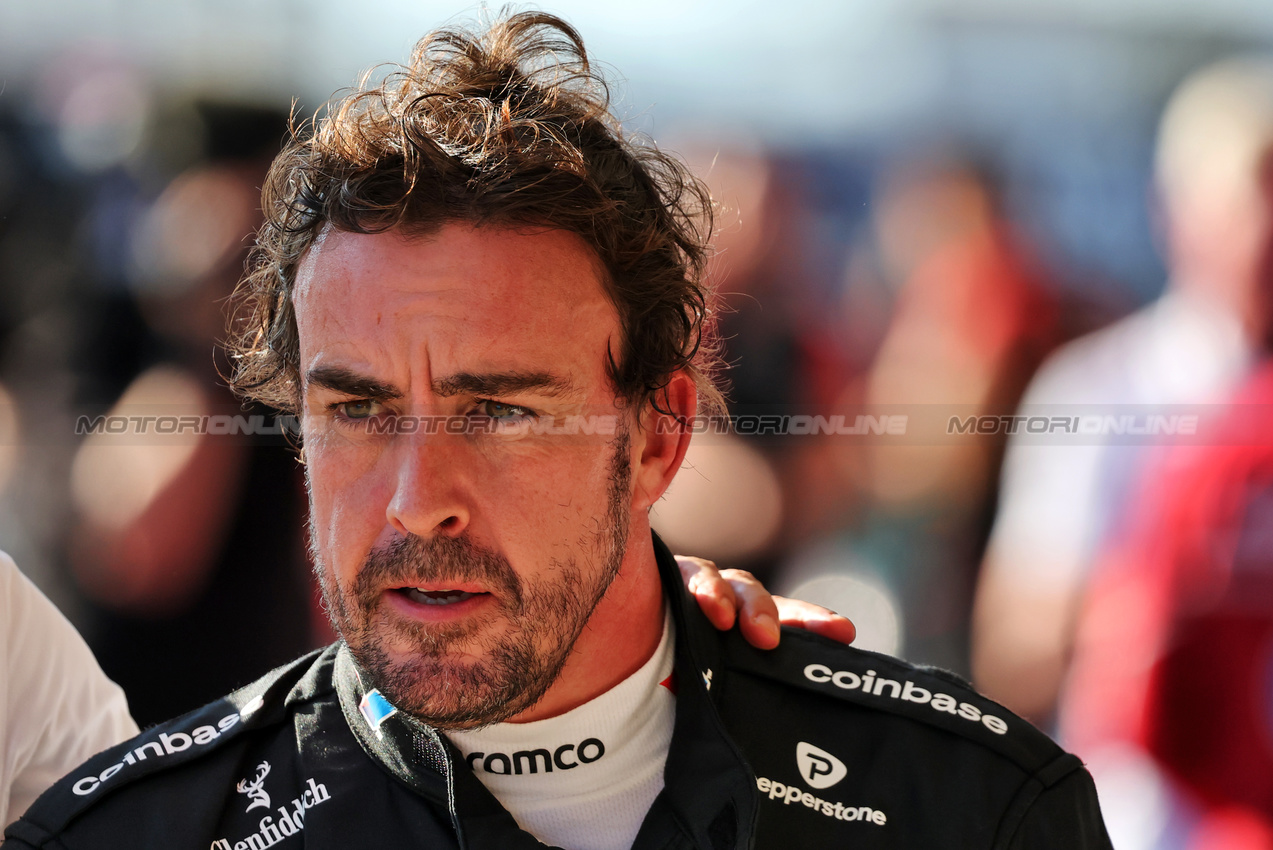 GP USA, Fernando Alonso (ESP) Aston Martin F1 Team in qualifying parc ferme.
18.10.2025. Formula 1 World Championship, Rd 19, United States Grand Prix, Austin, Texas, USA, Sprint e Qualifiche Day.
- www.xpbimages.com, EMail: requests@xpbimages.com © Copyright: Charniaux / XPB Images