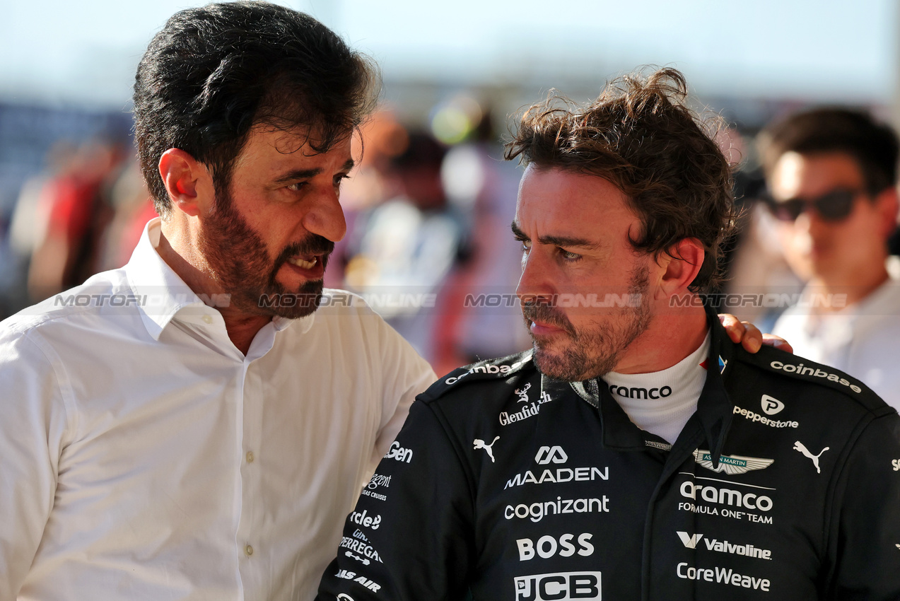 GP USA, (L to R): Mohammed Bin Sulayem (UAE) FIA President with Fernando Alonso (ESP) Aston Martin F1 Team in qualifying parc ferme.
18.10.2025. Formula 1 World Championship, Rd 19, United States Grand Prix, Austin, Texas, USA, Sprint e Qualifiche Day.
- www.xpbimages.com, EMail: requests@xpbimages.com © Copyright: Charniaux / XPB Images