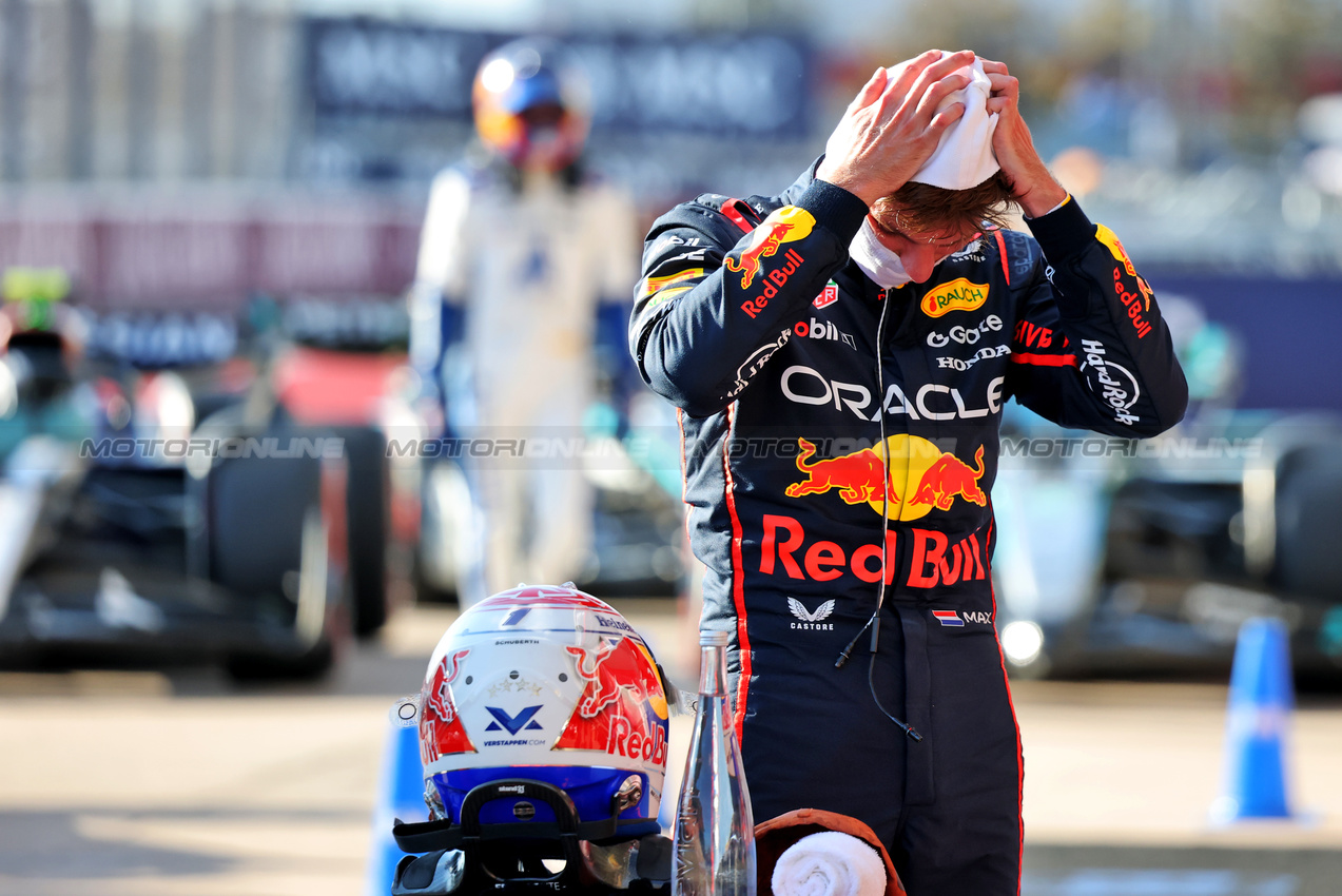 GP USA, Pole sitter Max Verstappen (NLD) Red Bull Racing in qualifying parc ferme.
18.10.2025. Formula 1 World Championship, Rd 19, United States Grand Prix, Austin, Texas, USA, Sprint e Qualifiche Day.
- www.xpbimages.com, EMail: requests@xpbimages.com © Copyright: Charniaux / XPB Images