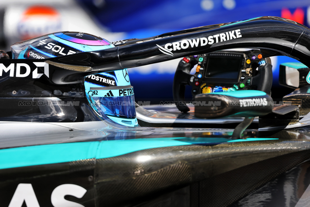 GP USA, George Russell (GBR) Mercedes AMG F1 W16 in Sprint parc ferme.
18.10.2025. Formula 1 World Championship, Rd 19, United States Grand Prix, Austin, Texas, USA, Sprint e Qualifiche Day.
- www.xpbimages.com, EMail: requests@xpbimages.com © Copyright: Charniaux / XPB Images